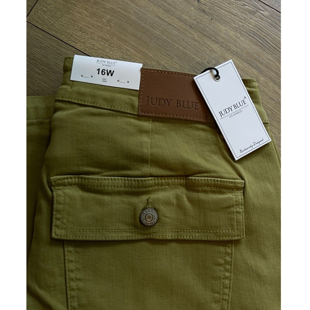 Judy Blue 16W High Waste Garment Dyed Matcha Straight Leg Cargo Pants NWT - Picture 2 of 16